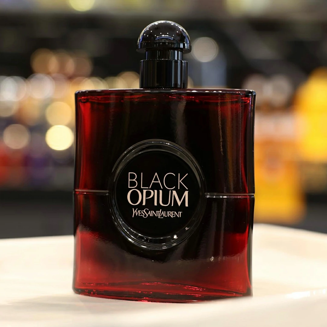 Yves Saint Laurent Black Opium Over Red EDP