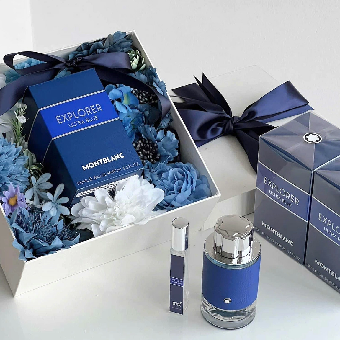 MontBlanc Explorer Ultra Blue EDP