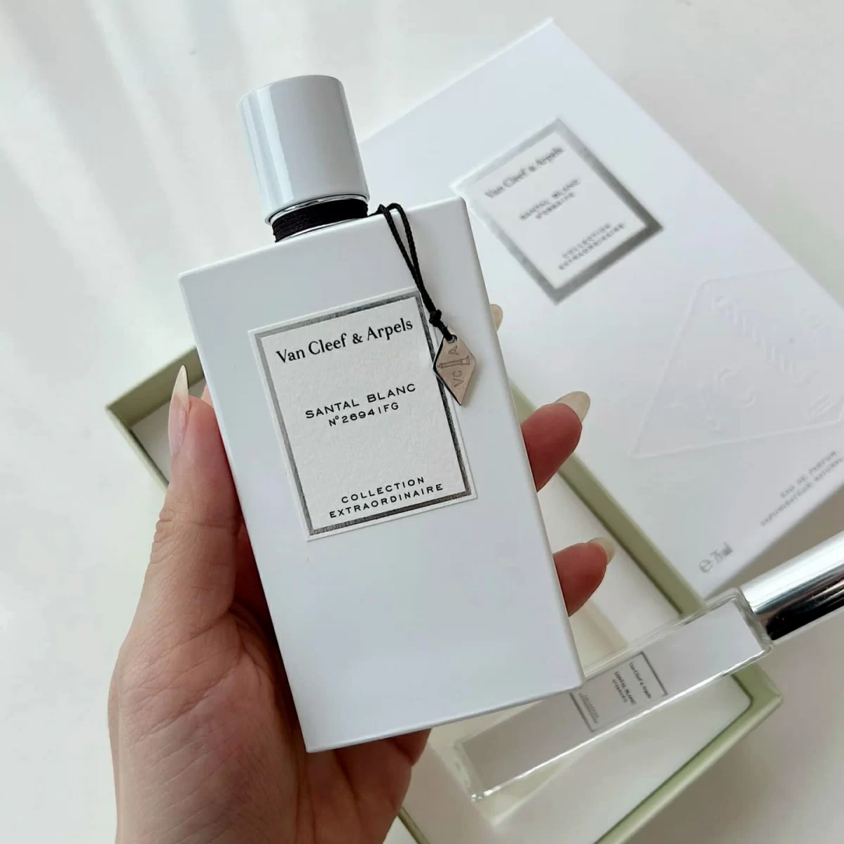 Nước Hoa Unisex Van Cleef & Arpels Santal Blanc